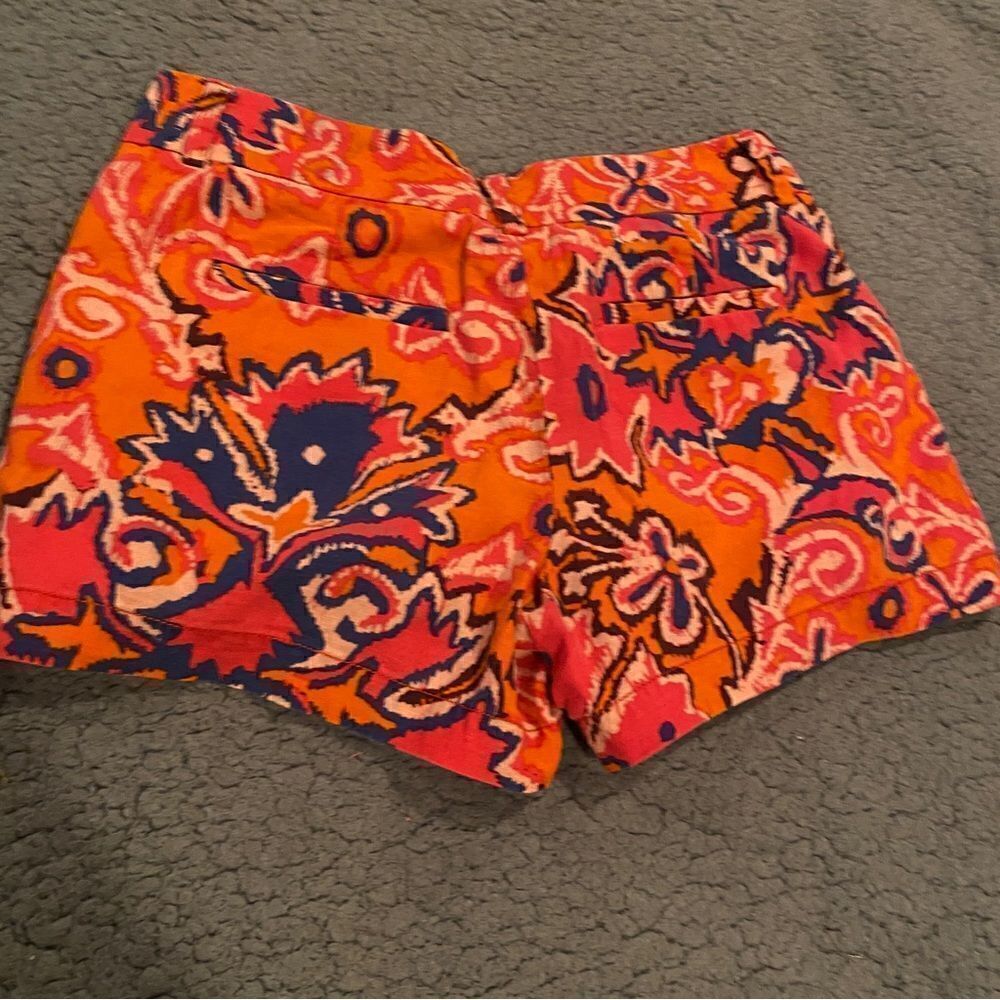 Loft Linen Shorts  - Picture 5 of 9